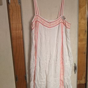 Heartsoul  strap top size M in white and pink.